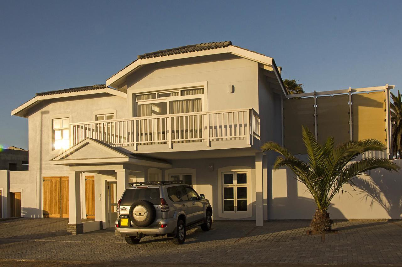 Casa Al Mare Guest House スワコプムント エクステリア 写真